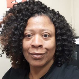 Meet your Posher, Yolanda